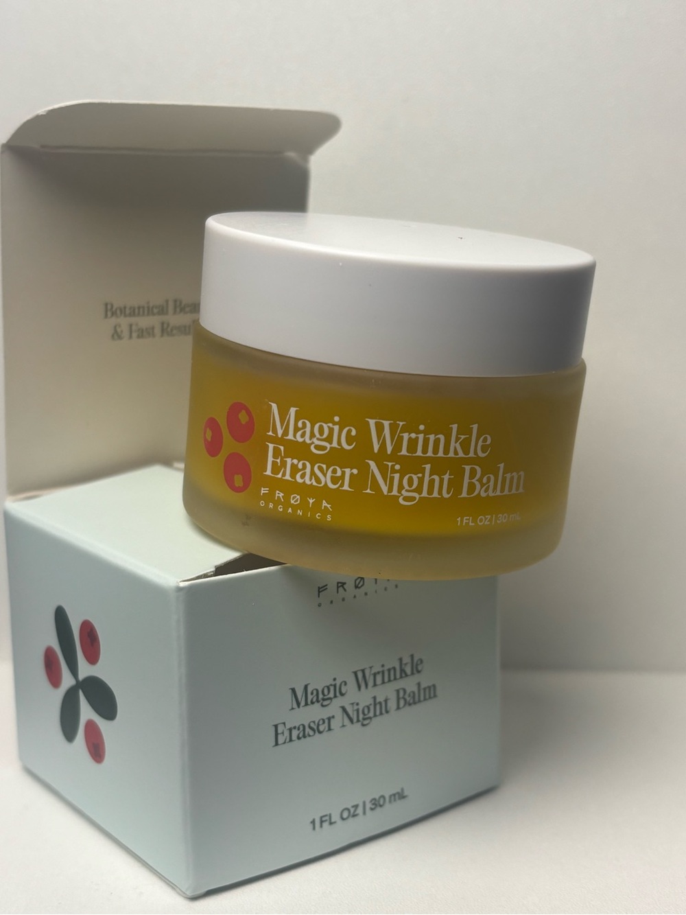 Magic Wrinkle Eraser Night Balm — Yellow
